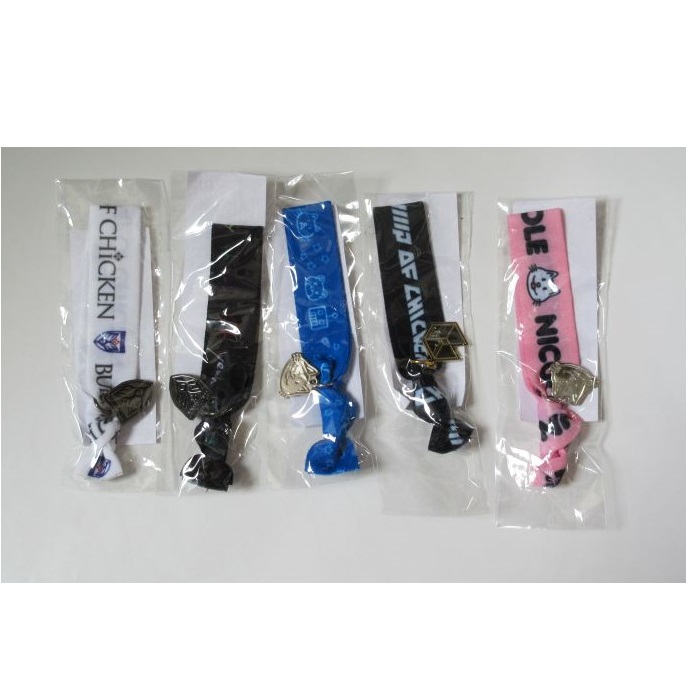 買取 Bump Of Chicken バンプ Tour 17 18 Pathfinder ツイストバンド ブレスレット 5点セット ニコル ロゴ 等 ガチャ景品 アーティストショップjp