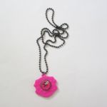 AAA(トリプルエー) AAA TOUR 2013 Eighth Wonder え～ボタンネックレス(桃)