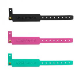 UVERworld(ウーバーワールド) LIVE TOUR 2014 素材：綿100％<br>サイズ：<br>S 着丈約64cm／身幅約46cm<br>M 着丈約67cm／身幅約48cm<br>L 着丈約70cm／身幅約51cm<br>2014年3月26日 誠果(マニュピレーター&Sax)が正式メンバーとなり、新たな挑戦への一歩を踏み始めた新生UVERworld。<br>これまで以上の彼らの揺るぎない「SIX PRIDE」を強く表現したデザイン。