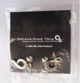 DREAMS COME TRUE(ドリカム) CONCERT TOUR 96 LOVE UNLIMITED∞ ピアス イヤリング 2個セット